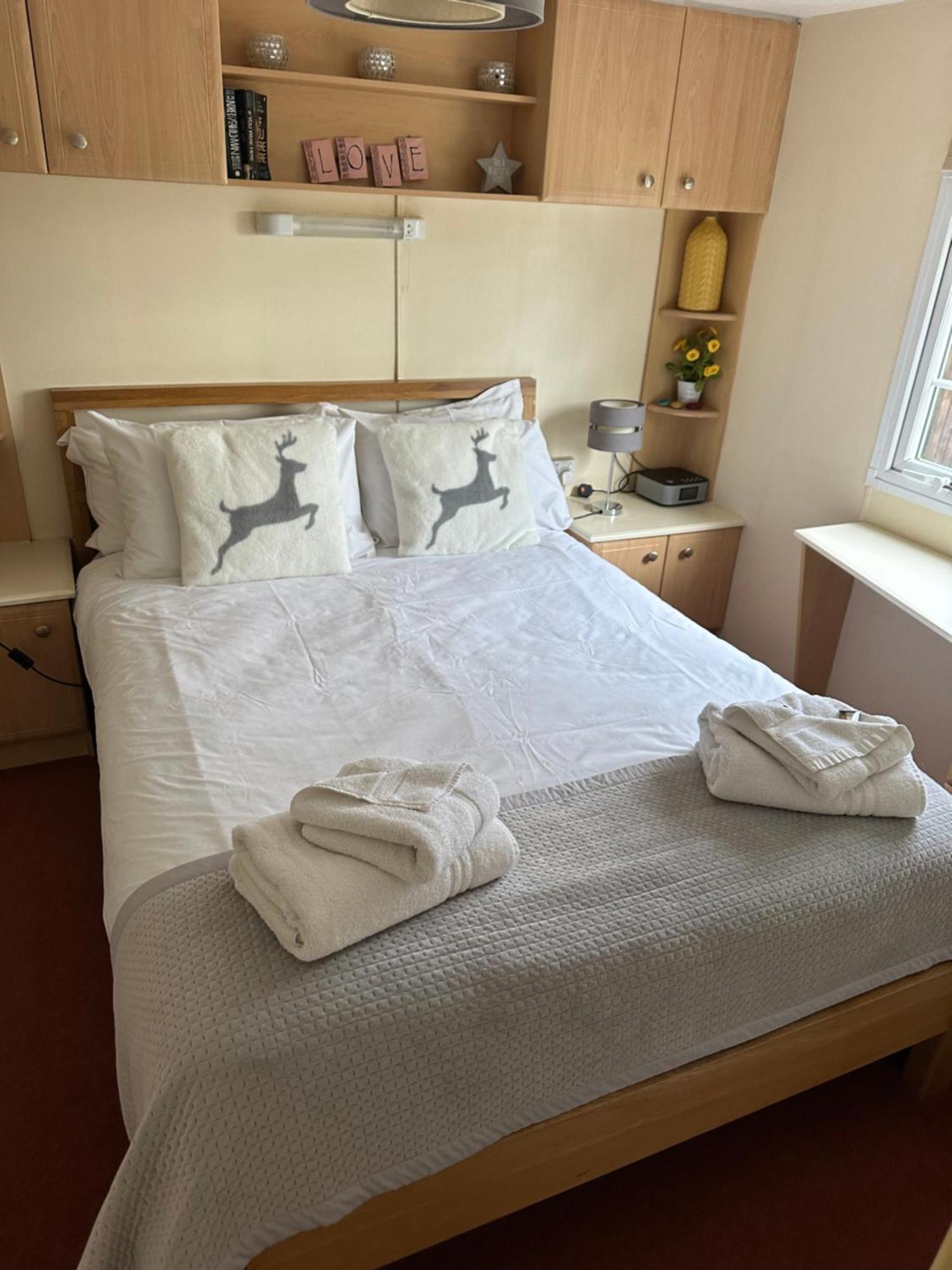 Horspath Static Mobile Home Set In Our 20 Acres Of Farmland מראה חיצוני תמונה